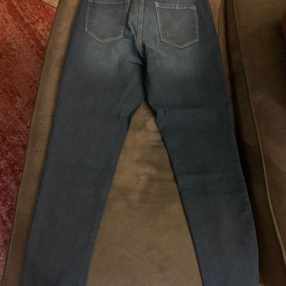 Sofia Jeans - Picture 2 of 3